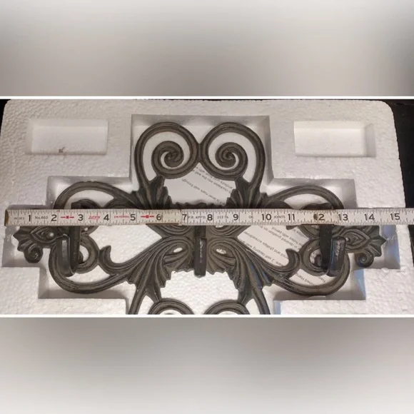 BNIB Southern Living at Home Chelsea Hanger #40497 - Picture 5 of 6